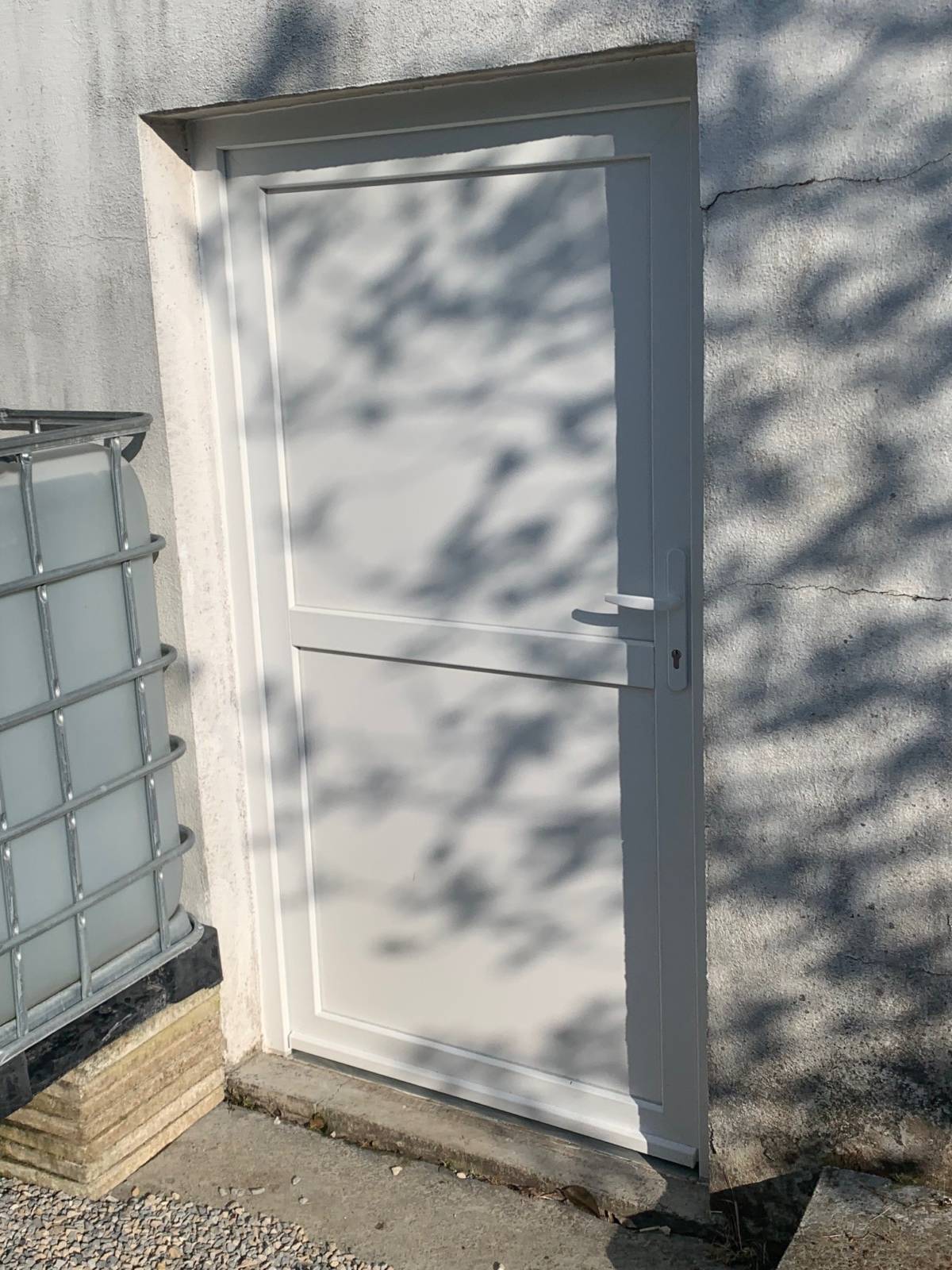 PORTE SECTIONNELLE | ANL PVC Pose de porte de service Audincourt