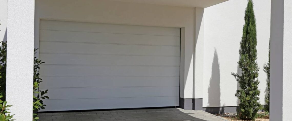 Installation de portes de garage autour de Montb&eacute;liard et d&rsquo;Audincourt Montb&eacute;liard 6