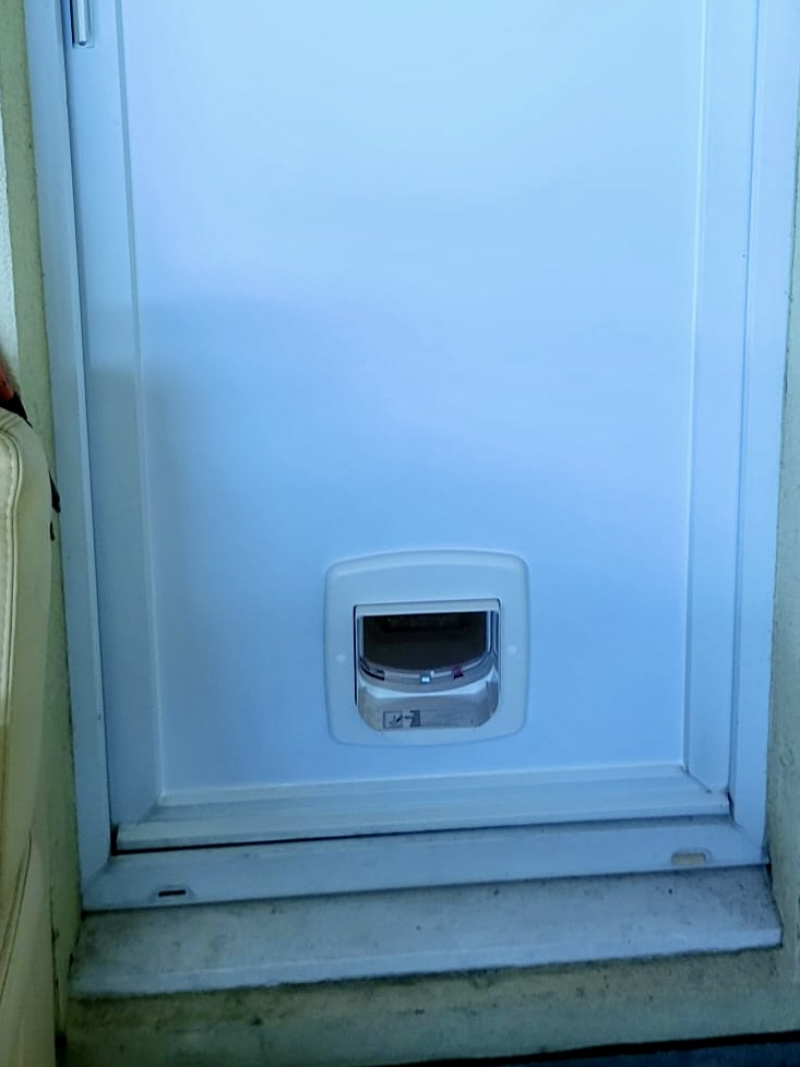 Pose de chati&egrave;re sur porte et portes sur mesure &agrave; Valentigney Montb&eacute;liard
